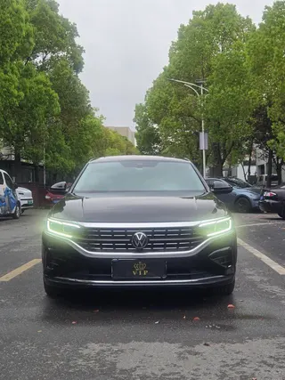 Volkswagen Passat 2023 Модификация 330TSI Роскошная версия экстерьер фото 2