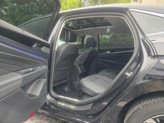 Volkswagen Passat 2023 Модификация 330TSI Роскошная версия интерьер фото 7