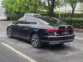 Volkswagen Passat 2023 Модификация 330TSI Роскошная версия интерьер фото 8