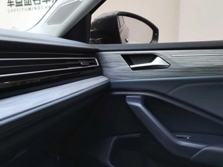 Volkswagen Sagitar 2023 300TSI DSG Premium Edition interior photo 19