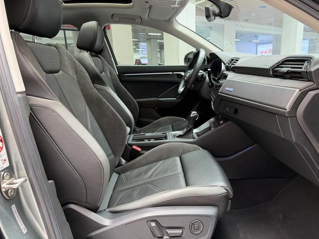 Audi Q3 Sportback 2022 40 TFSI Fashionable interior photo 17