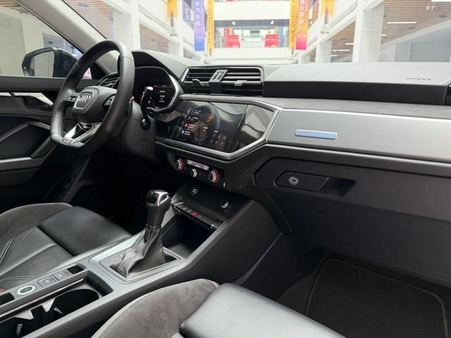 Audi Q3 Sportback 2022 40 TFSI Fashionable interior photo 18