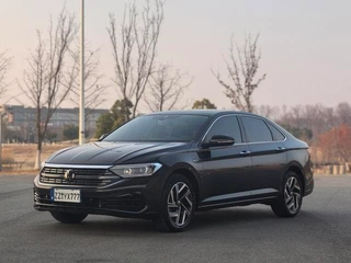 Volkswagen Sagitar 2023 300TSI DSG Versión más allá