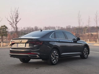 Volkswagen Sagitar 2023 300TSI DSG Premium Edition interior photo 15