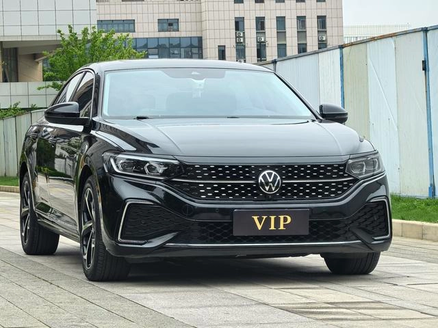 Volkswagen Passat 2023 330TSI Star Star Premium Edition extérieur photo 3