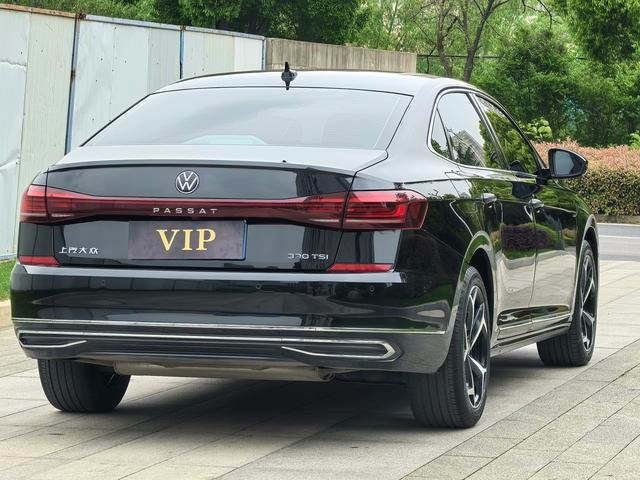 Volkswagen Passat 2023 330TSI Star Star Premium Edition extérieur photo 6