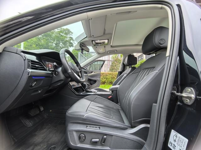 Volkswagen Passat 2023 330TSI Star Star Premium Edition extérieur photo 9