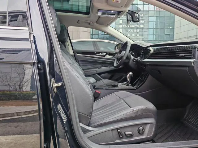 Volkswagen Passat 2024 380TSI Elite Edition exterior photo 4