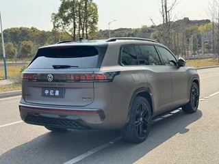 Volkswagen Teramont 2025 Teramont Pro 450TSI Version de pointe à quatre roues motrices extérieur photo 5