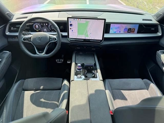 Volkswagen Teramont 2025 Teramont Pro 450TSI Version de pointe à quatre roues motrices intérieur photo 11