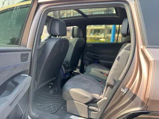 Volkswagen Teramont 2025 Teramont Pro 450TSI Version de pointe à quatre roues motrices intérieur photo 12