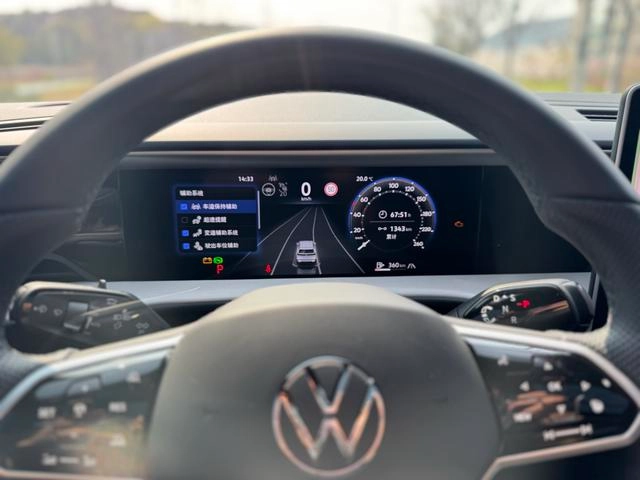 Volkswagen Teramont 2025 Teramont Pro 450TSI Version de pointe à quatre roues motrices intérieur photo 16