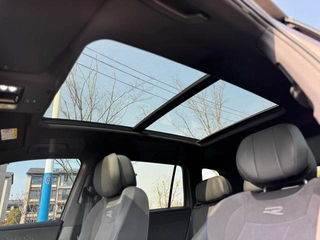 Volkswagen Teramont 2025 Teramont Pro 450TSI Version de pointe à quatre roues motrices intérieur photo 17