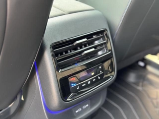 Volkswagen Teramont 2025 Teramont Pro 450TSI Version de pointe à quatre roues motrices intérieur photo 18