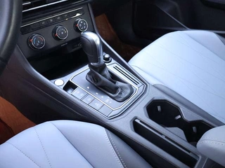 Volkswagen Lavida 2024 1.5L Versión automática de cinco millones interior foto 13 Volkswagen Lavida 2024 1.5L Versión automática de cinco millones interior foto 13