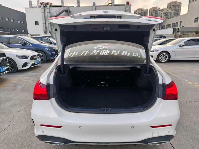 Mercedes-Benz A-Class 2023 A 200 L Sport Sedan Fashion Edition exterior photo 7