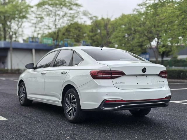 Volkswagen Lavida 2023 1.5L Versión automática exterior foto 3
