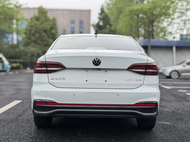 Volkswagen Lavida 2023 1.5L Versión automática exterior foto 5