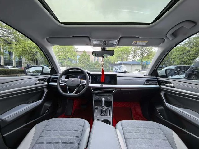 Volkswagen Lavida 2023 1.5L Versión automática interior foto 9