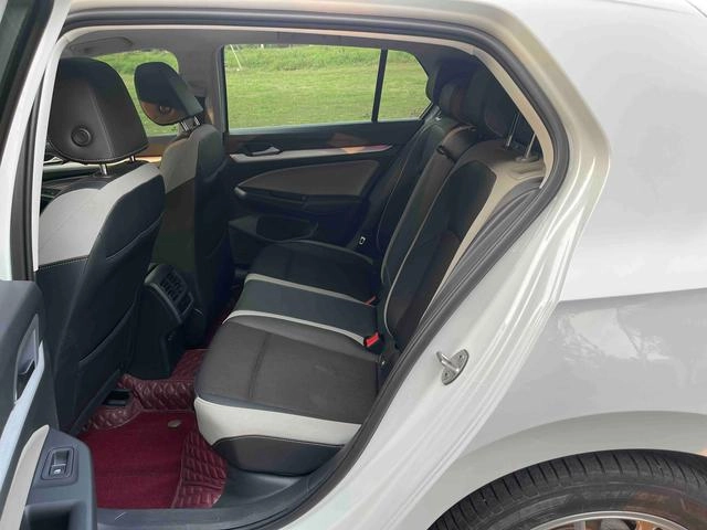 Volkswagen Golf 2021 280TSI DSG Pro interior photo 12