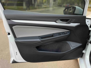Volkswagen Golf 2021 280TSI DSG Pro interior photo 16
