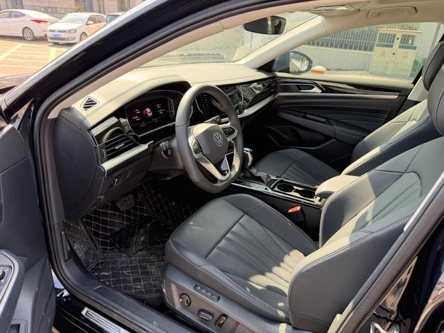 Volkswagen Passat 2025 outstanding 380TSI Star Dragon Edition exterior photo 8