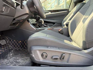 Volkswagen Passat 2025 outstanding 380TSI Star Dragon Edition interior photo 14