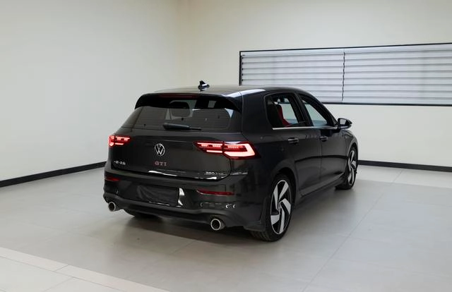 Volkswagen Golf GTI 2023 380TSI DSG GTI extérieur photo 5