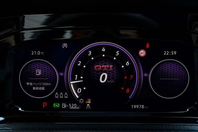 Volkswagen Golf GTI 2023 380TSI DSG GTI intérieur photo 14