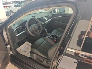 Volkswagen Passat 2023 Restyling 280TSI Business Edition interior photo 7