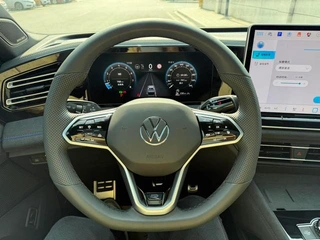 Volkswagen Tiguan L 2024 Pro 380TSI Полный привод R-Line Zhizun издание интерьер фото 16