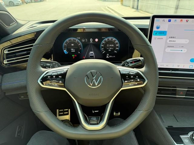 Volkswagen Tiguan L 2024 Pro 380TSI Полный привод R-Line Zhizun издание интерьер фото 16
