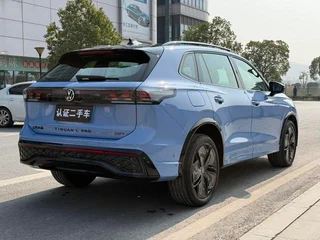 Volkswagen Tiguan L 2024 Pro 380TSI Полный привод R-Line Zhizun издание интерьер фото 20