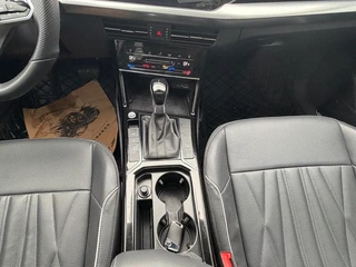 Volkswagen Passat 2023 330TSI Звездное небо Deluxe Edition интерьер фото 12 Volkswagen Passat 2023 330TSI Звездное небо Deluxe Edition интерьер фото 12
