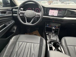 Volkswagen Passat 2023 330TSI Звездное небо Deluxe Edition интерьер фото 14 Volkswagen Passat 2023 330TSI Звездное небо Deluxe Edition интерьер фото 14