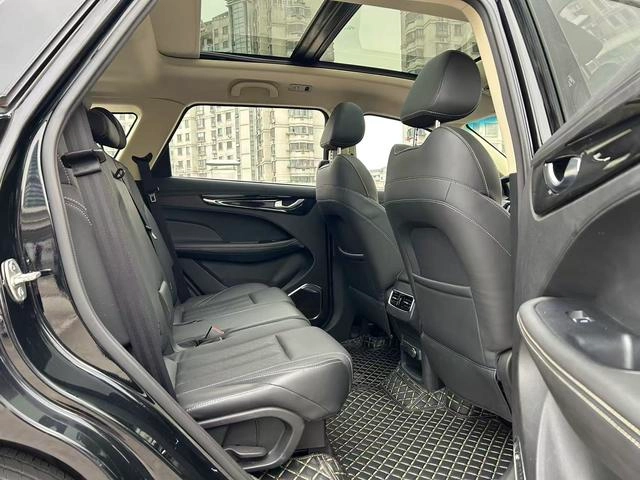 Jetour X90 2019 1.5T DCT Tipo de disfrute inteligente 5 Asiento País VI interior foto 18