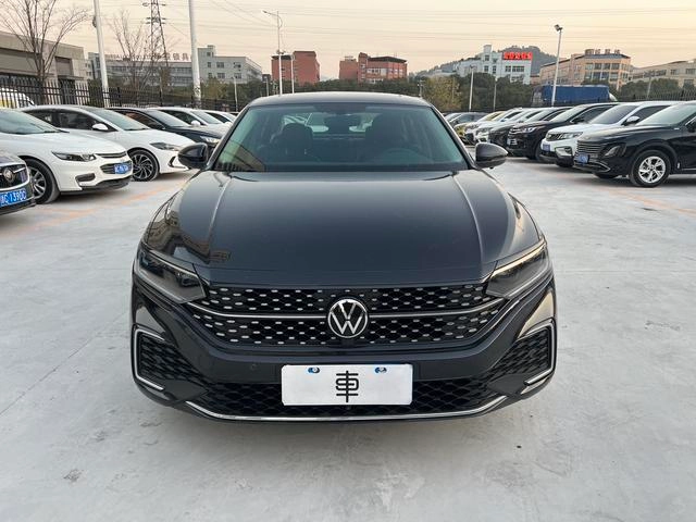 Volkswagen Passat 2022 330TSI Elite Edition exterior photo 2