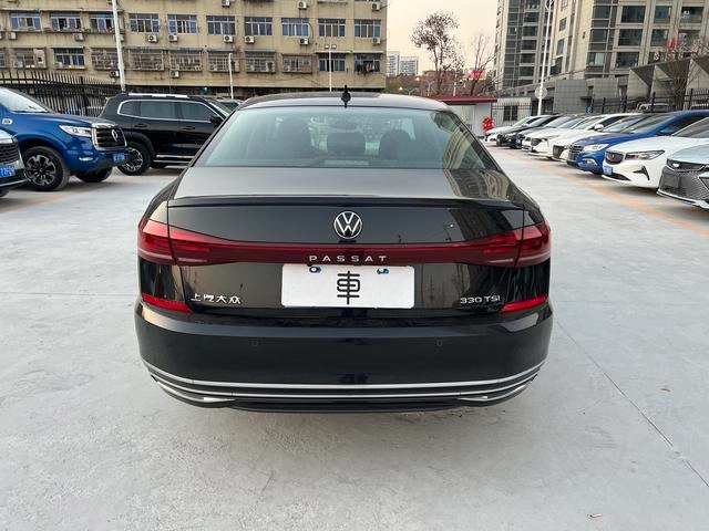 Volkswagen Passat 2022 330TSI Elite Edition exterior photo 6