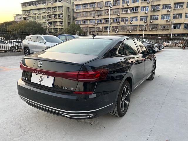 Volkswagen Passat 2022 330TSI Elite Edition exterior photo 7