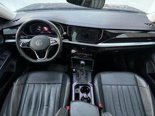 Volkswagen Passat 2022 330TSI Elite Edition interior photo 18