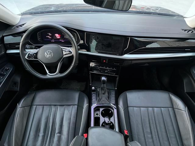 Volkswagen Passat 2022 330TSI Elite Edition interior photo 18