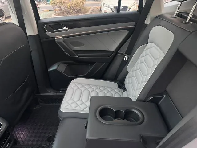 Volkswagen Tayron 2024 330TSI Two-wheel drive luxury Plus Advanced version interior photo 15