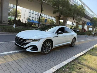 Volkswagen CC 2023 380TSI eye-catching version