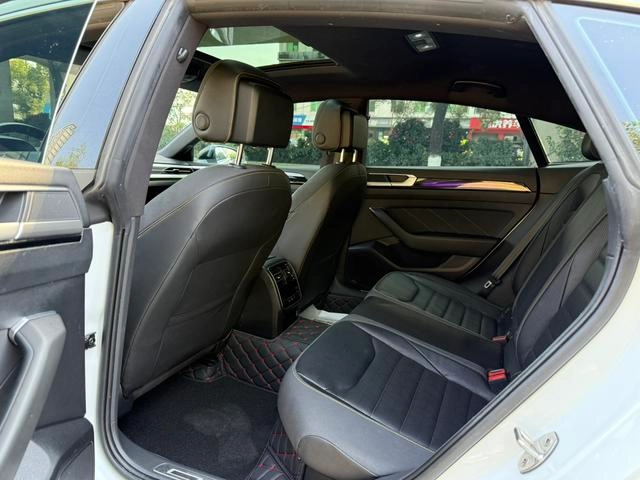 Volkswagen CC 2023 380TSI Привлекательный выпуск интерьер фото 11