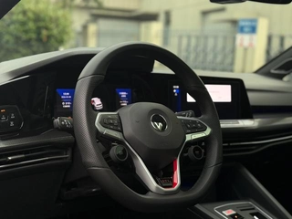 Volkswagen Golf GTI 2021 380TSI DSG GTI interior photo 8