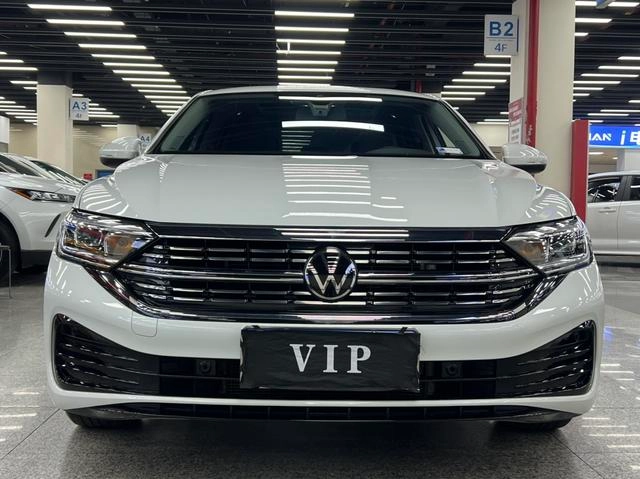 Volkswagen Sagitar 2023 300TSI DSG Premium Edition exterior photo 3