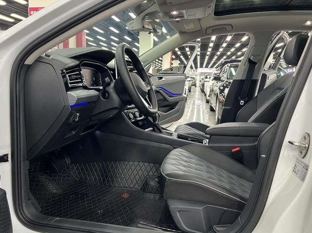 Volkswagen Sagitar 2023 300TSI DSG Premium Edition exterior photo 5