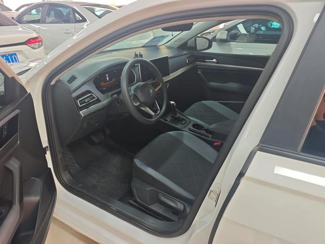 Volkswagen Lavida 2023 Reforma 1.5L Versión automática interior foto 7 Volkswagen Lavida 2023 Reforma 1.5L Versión automática interior foto 7