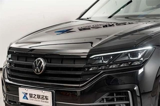 Volkswagen Touareg 2022 3.0TSI Sharp Edition obsidian black sports suit exterior photo 4