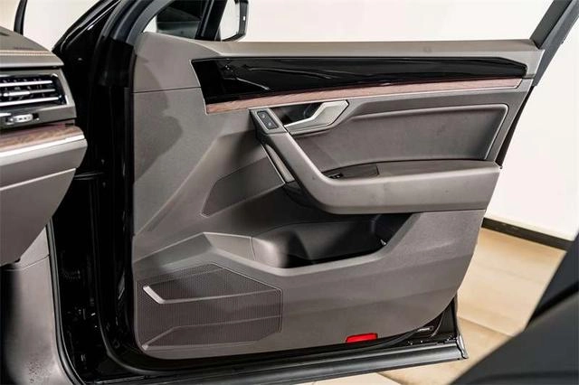Volkswagen Touareg 2022 3.0TSI Sharp Edition obsidian black sports suit interior photo 19